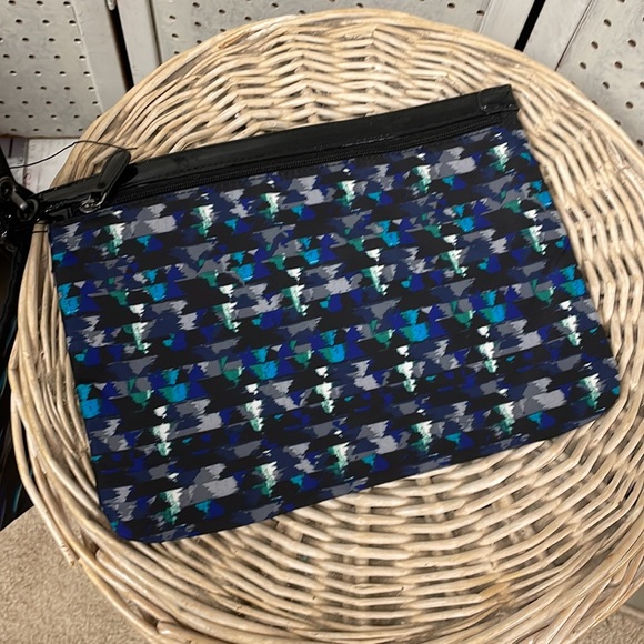 Kirna Zabete x Target travel bag set - Picture 3 of 10